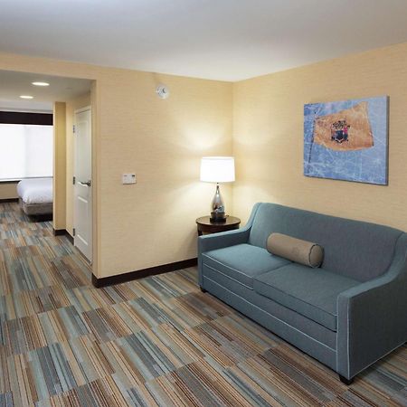 Hilton Garden Inn Mount Holly/Westampton Extérieur photo