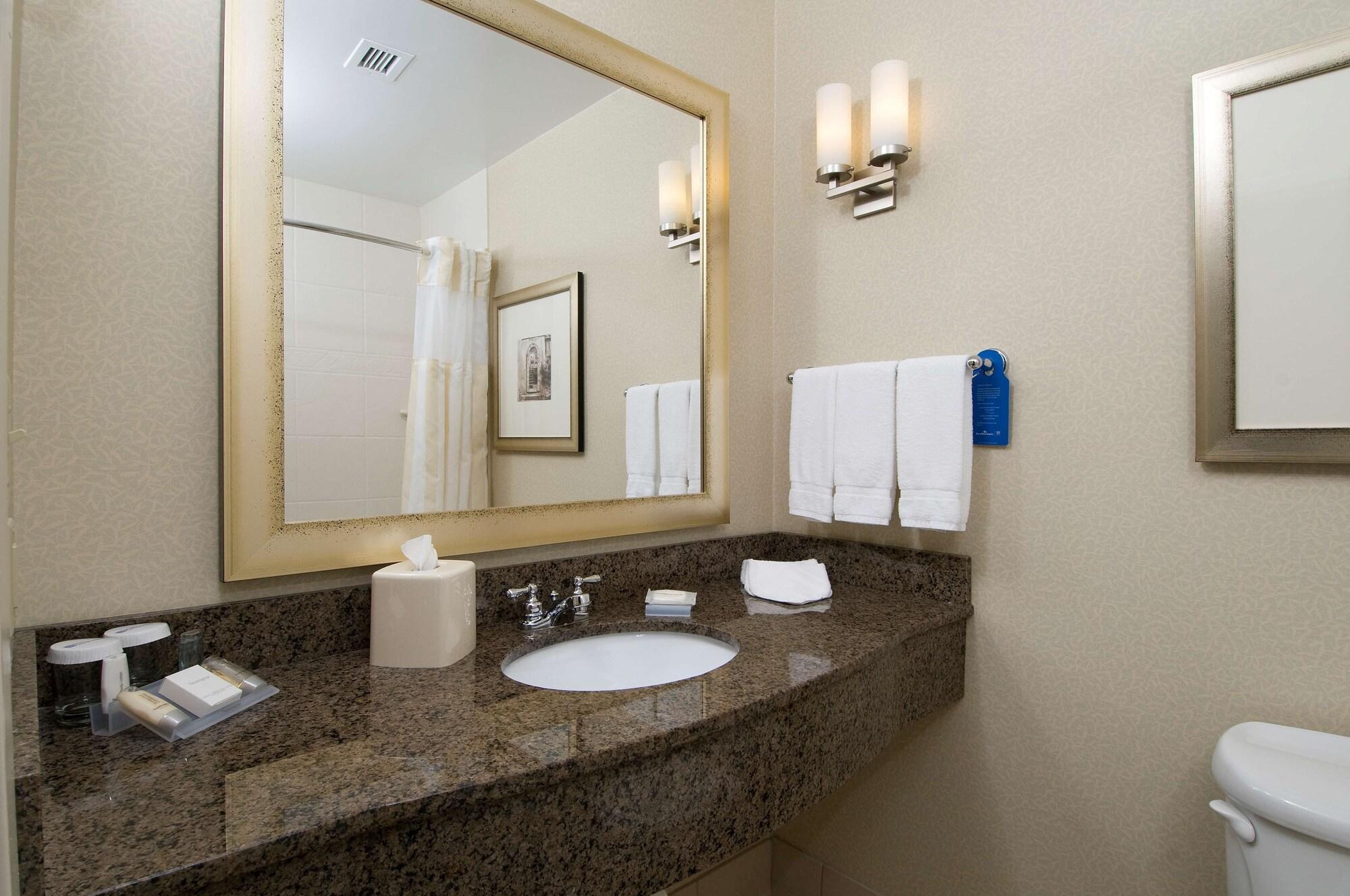 Hilton Garden Inn Mount Holly/Westampton Extérieur photo