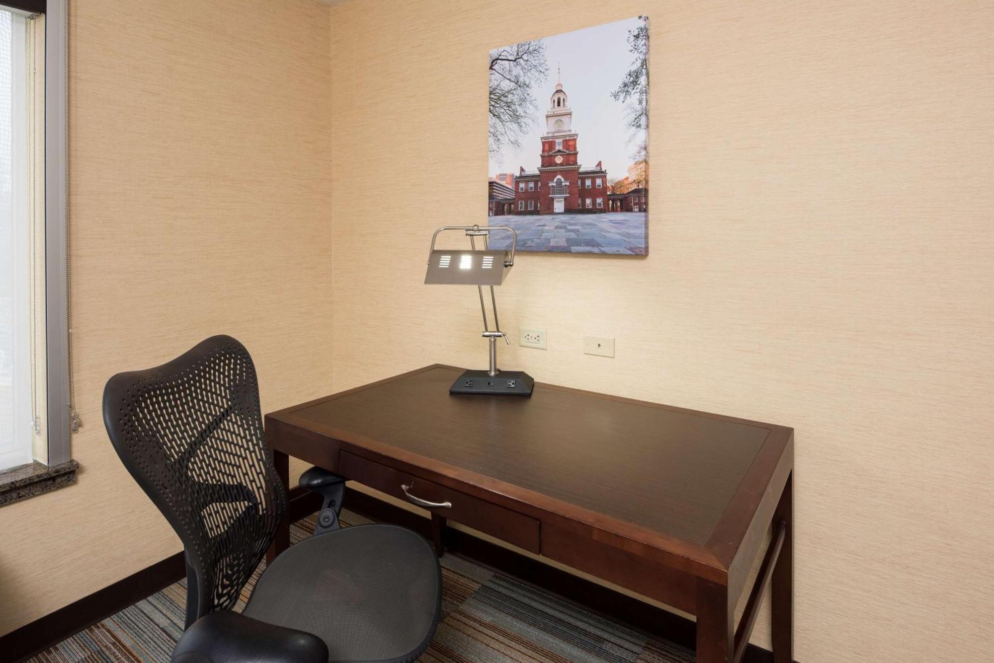 Hilton Garden Inn Mount Holly/Westampton Extérieur photo